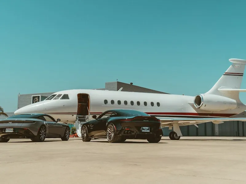 Jets privés et grands hôtels : une alliance au sommet du voyage